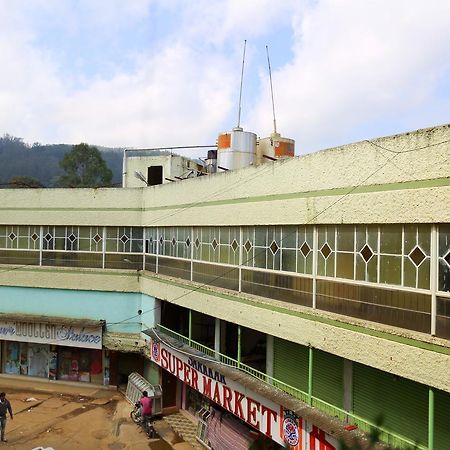 Hotel Charring Cross Ooty Bagian luar foto