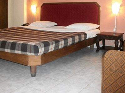 Hotel Charring Cross Ooty Bagian luar foto