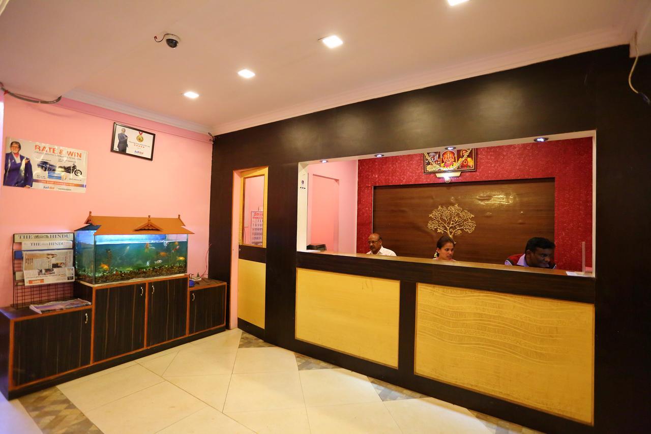 Hotel Charring Cross Ooty Bagian luar foto