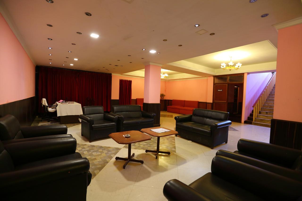 Hotel Charring Cross Ooty Bagian luar foto