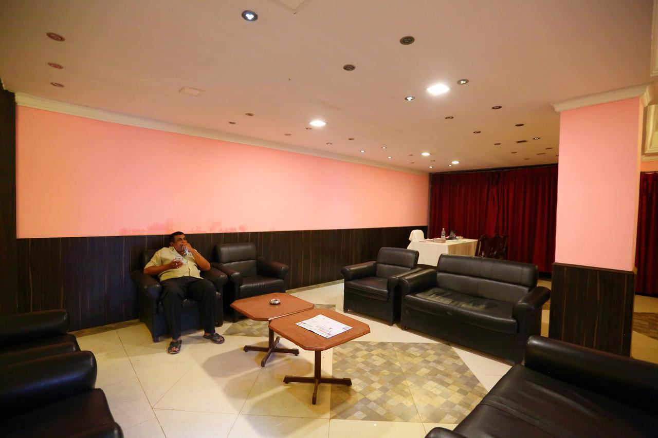 Hotel Charring Cross Ooty Bagian luar foto